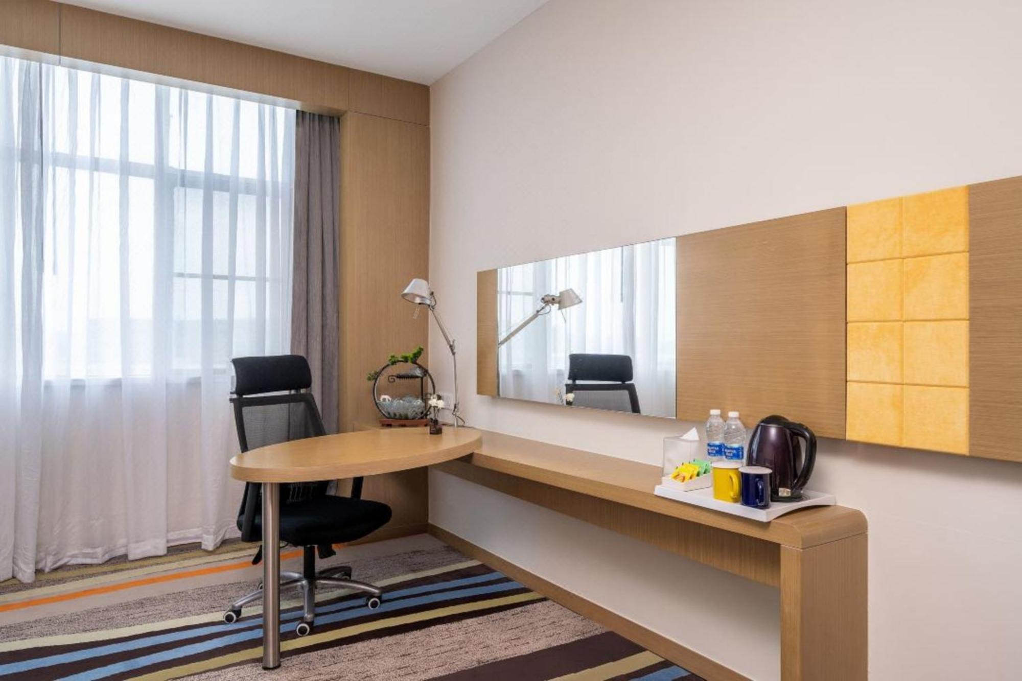 Guangzhou Baiyun Airport Rejoice By Argyle Hotel Rehe Metro Exit B --Free Shuttle Bus Is Provided During The 137Th Canton Fair Exterior foto