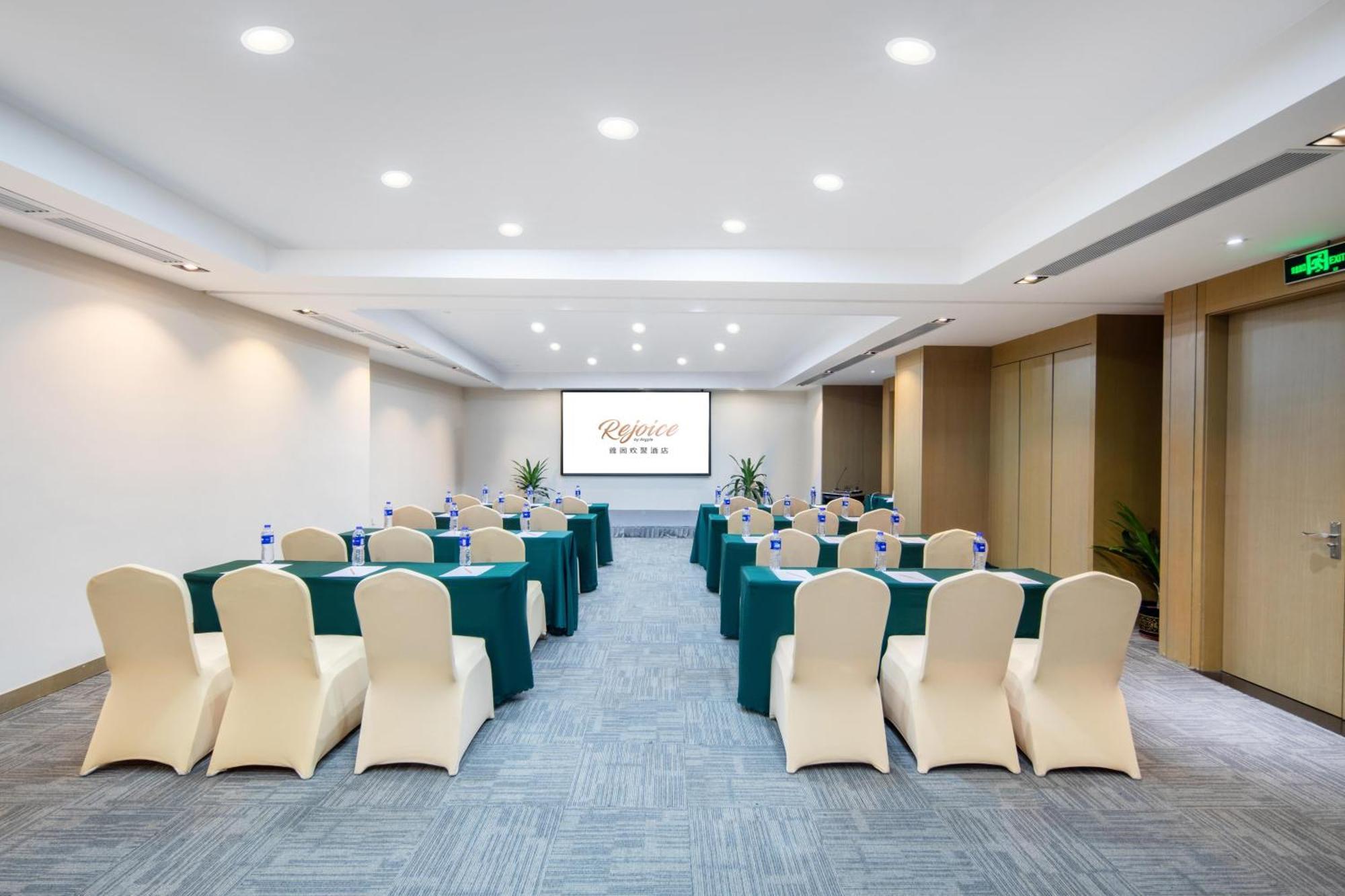 Guangzhou Baiyun Airport Rejoice By Argyle Hotel Rehe Metro Exit B --Free Shuttle Bus Is Provided During The 137Th Canton Fair Exterior foto