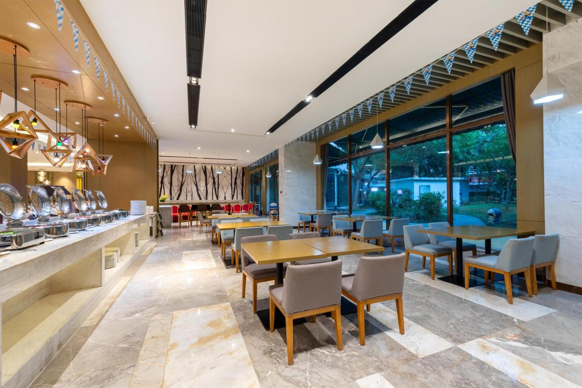 Guangzhou Baiyun Airport Rejoice By Argyle Hotel Rehe Metro Exit B --Free Shuttle Bus Is Provided During The 137Th Canton Fair Exterior foto