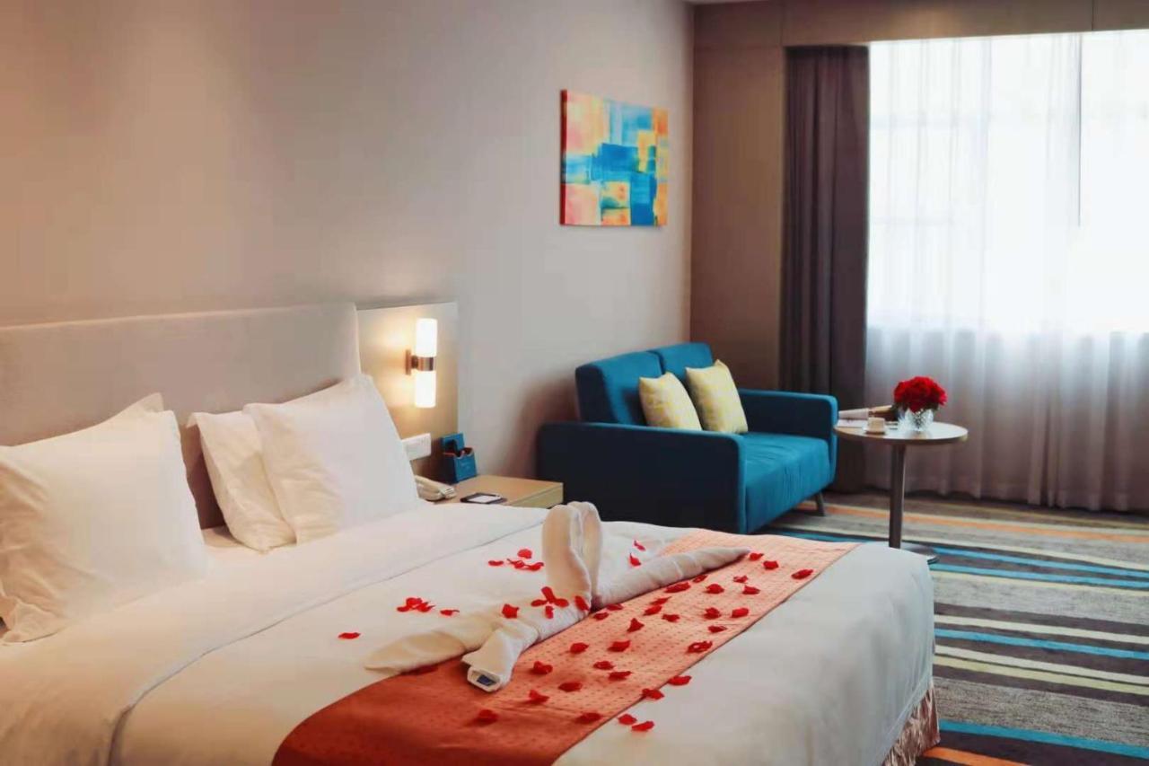 Guangzhou Baiyun Airport Rejoice By Argyle Hotel Rehe Metro Exit B --Free Shuttle Bus Is Provided During The 137Th Canton Fair Exterior foto